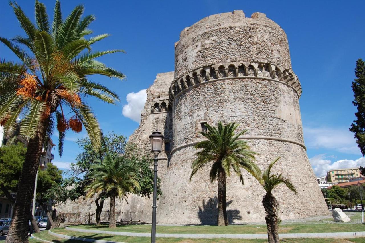B&B Green Stazione Centrale E Centro Reggio di Calabria Kültér fotó
