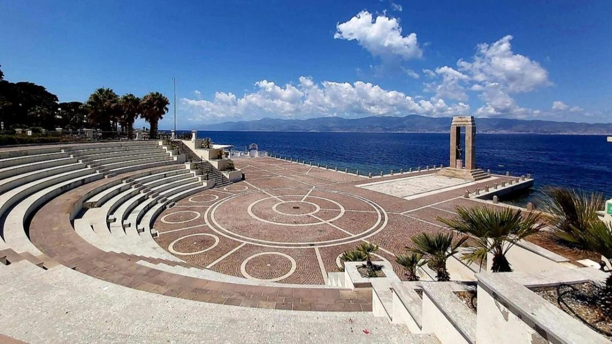 B&B Green Stazione Centrale E Centro Reggio di Calabria Kültér fotó