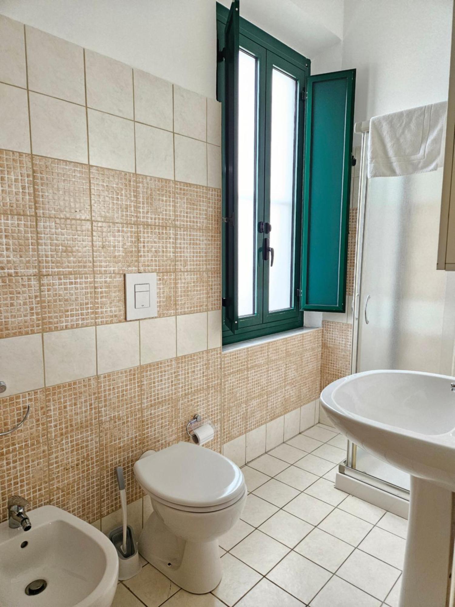 B&B Green Stazione Centrale E Centro Reggio di Calabria Kültér fotó